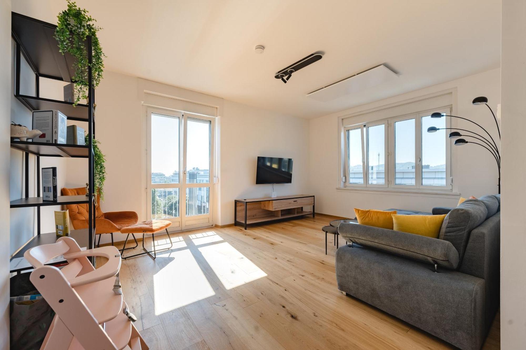 Tamliving Center Luxury 4 Rooms Smart Tv Kitchen Great View 格拉茨 外观 照片