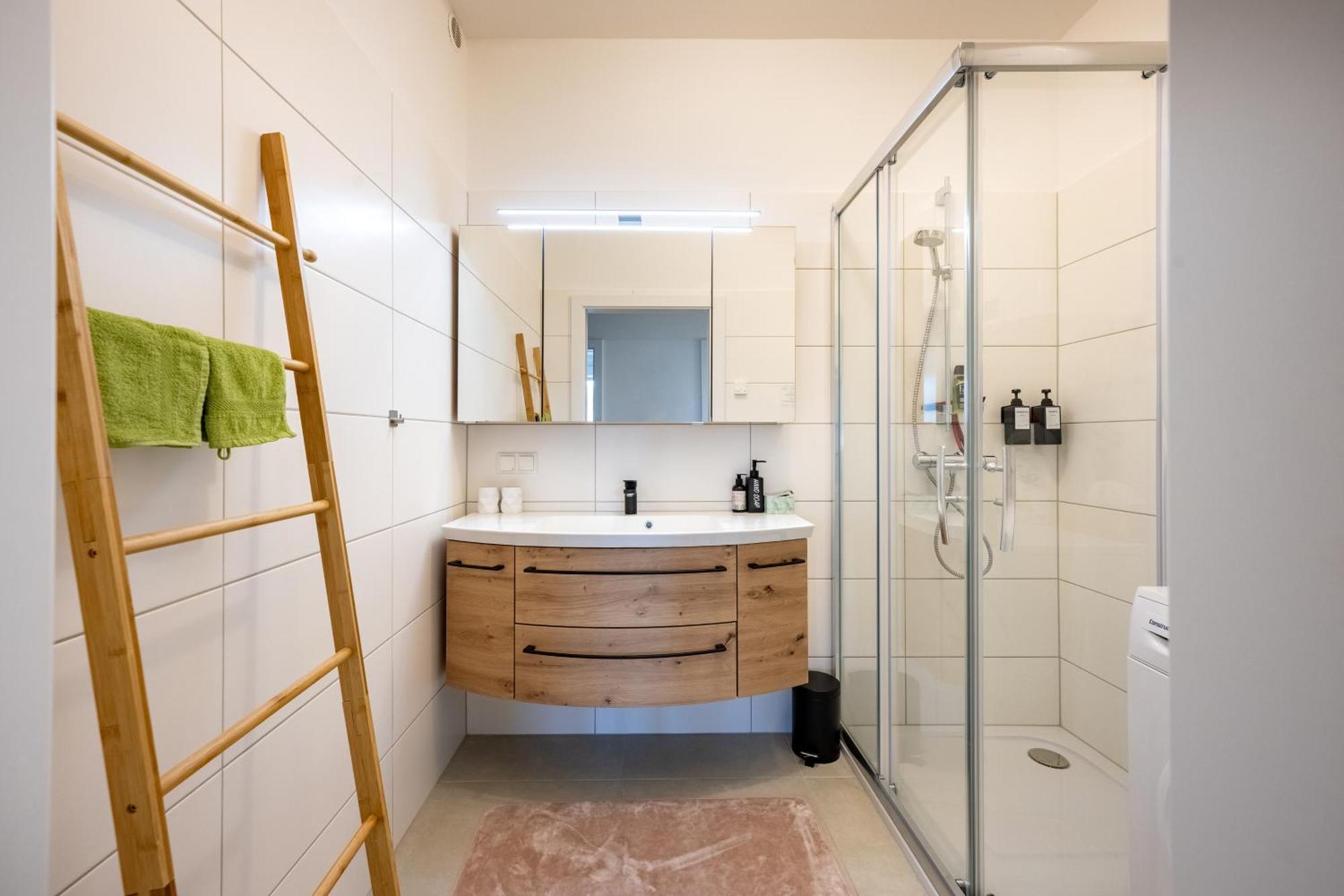 Tamliving Center Luxury 4 Rooms Smart Tv Kitchen Great View 格拉茨 外观 照片
